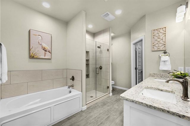 2606 SW 68th St, Lawton, OK 73505