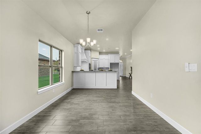 2606 SW 68th St, Lawton, OK 73505