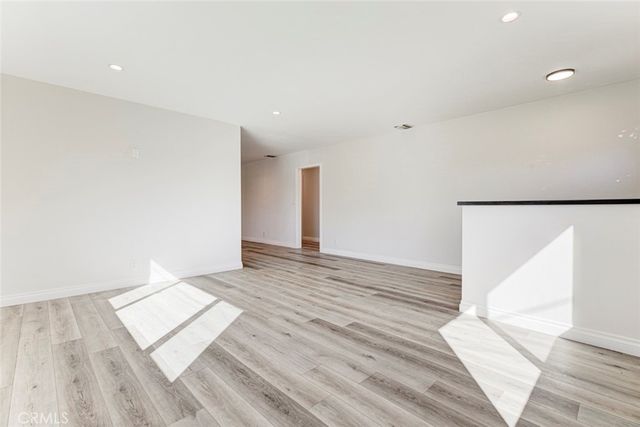 18557 Napa, Northridge, CA 91324