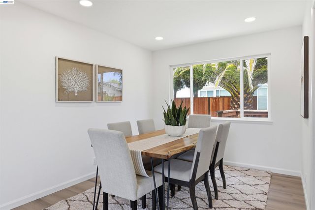 104 Scarboro Pl, San Ramon, CA 94583