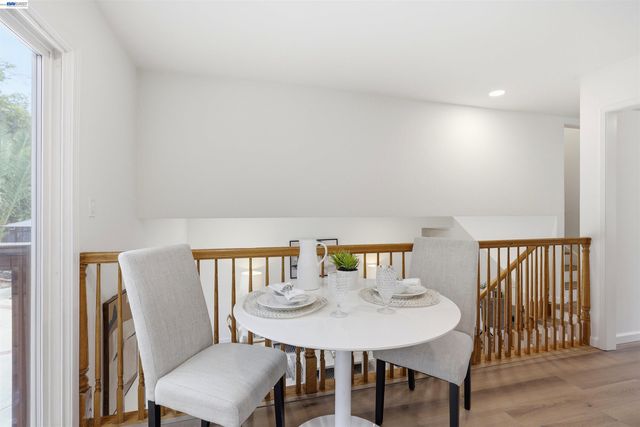 104 Scarboro Pl, San Ramon, CA 94583