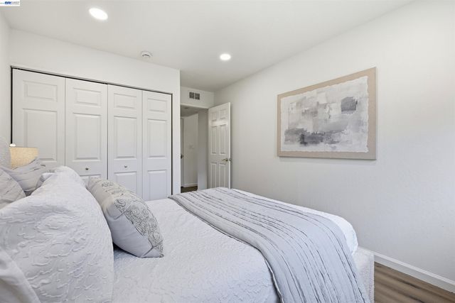 104 Scarboro Pl, San Ramon, CA 94583