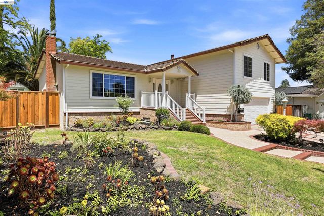 104 Scarboro Pl, San Ramon, CA 94583