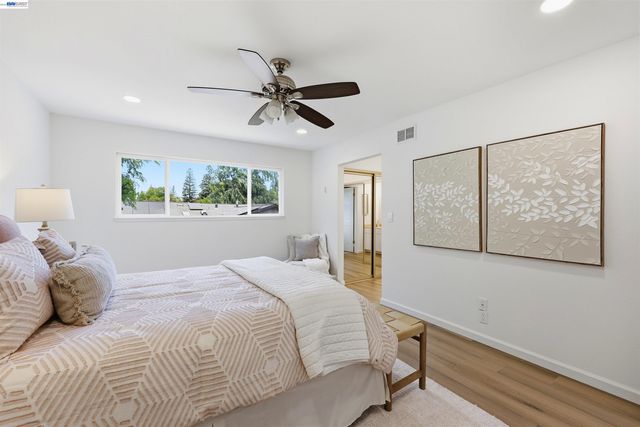 104 Scarboro Pl, San Ramon, CA 94583