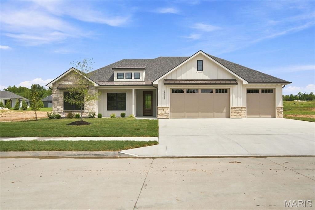2749 Easley Cabin Circle, Columbia, MO 65201