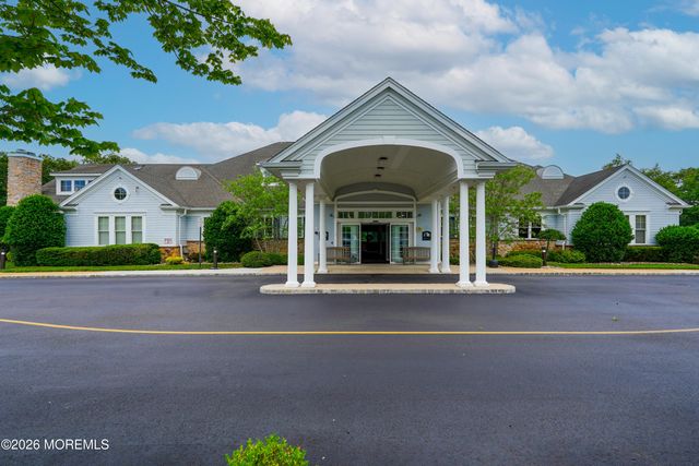 36 Newport Street, Barnegat, NJ 08005