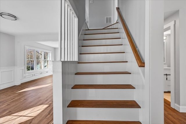 48 Bigelow Ave, Rockland, MA 02370