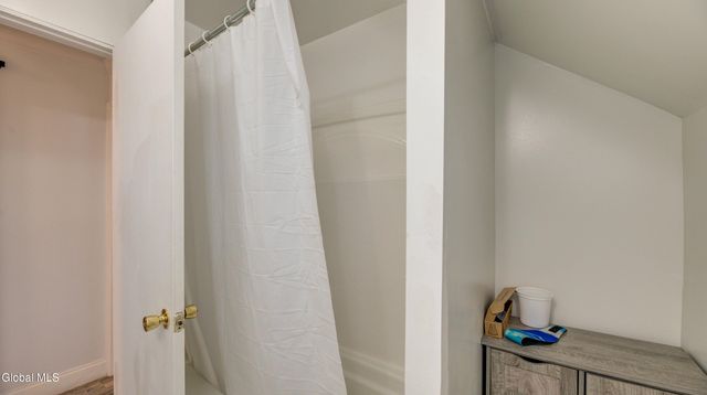 30 Saratoga Boulevard, Gloversville, NY 12078