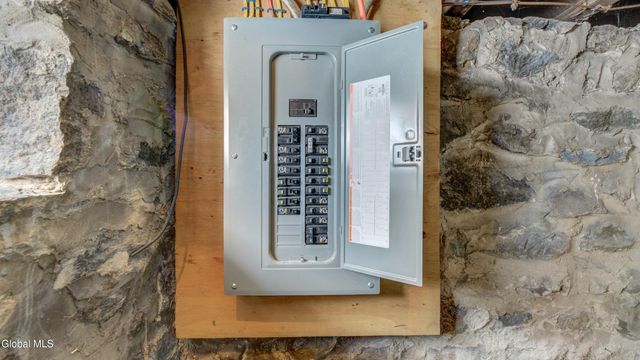 30 Saratoga Boulevard, Gloversville, NY 12078