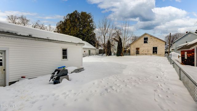 30 Saratoga Boulevard, Gloversville, NY 12078