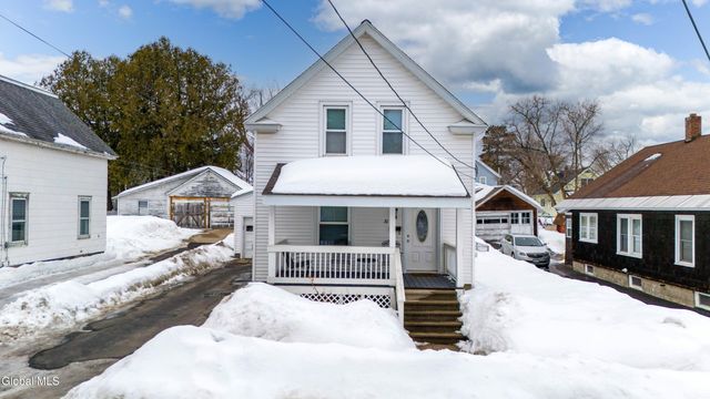 30 Saratoga Boulevard, Gloversville, NY 12078