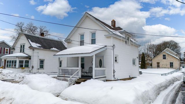 30 Saratoga Boulevard, Gloversville, NY 12078