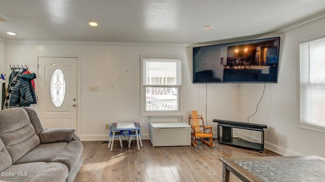 30 Saratoga Boulevard, Gloversville, NY 12078