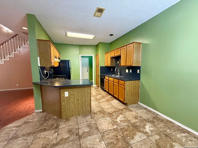 12123 NETHERWOOD LN, San Antonio, TX 78253