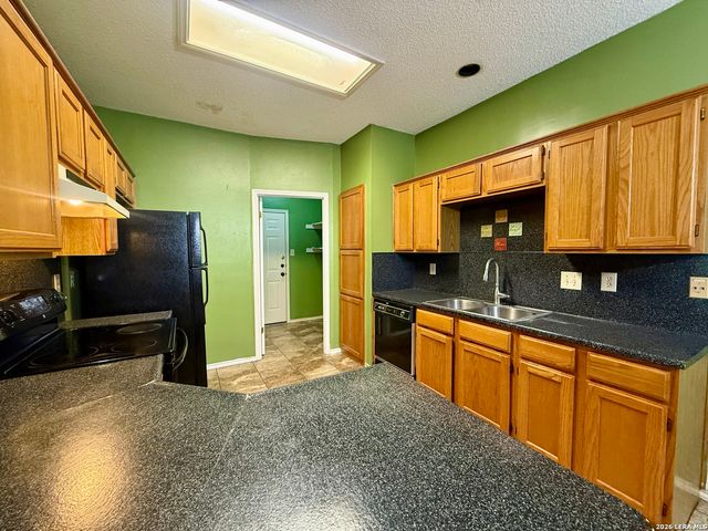 12123 NETHERWOOD LN, San Antonio, TX 78253