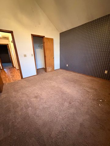 74 Foxtail Drive, Fordland, MO 65652