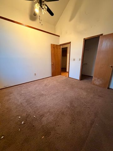 74 Foxtail Drive, Fordland, MO 65652