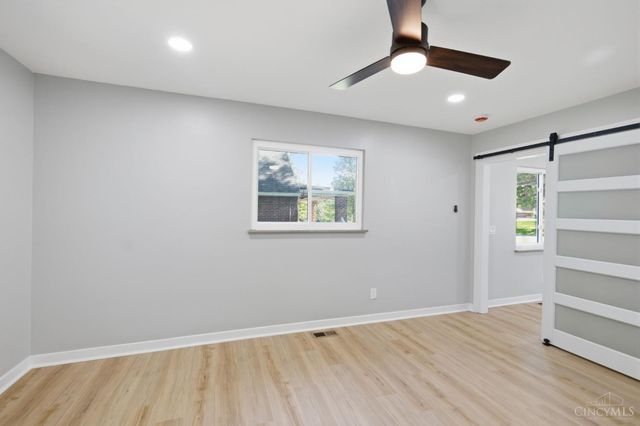 8801 Plainfield Road, Sycamore Twp, OH 45236