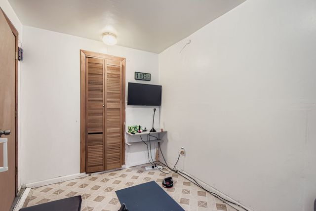 2453 S Trumbull Avenue, Chicago, IL 60623