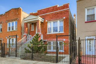 2453 S Trumbull Avenue, Chicago, IL 60623