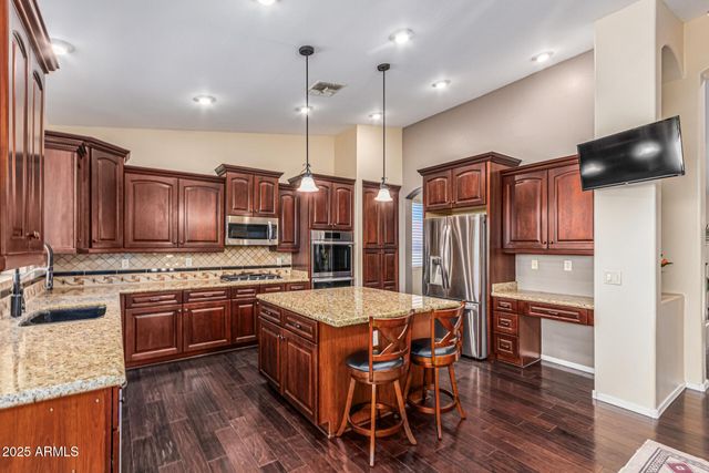 18336 W VERDIN Road, Goodyear, AZ 85338