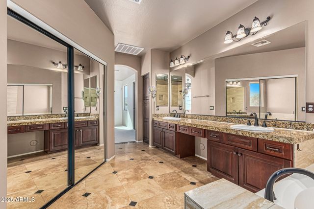 18336 W VERDIN Road, Goodyear, AZ 85338