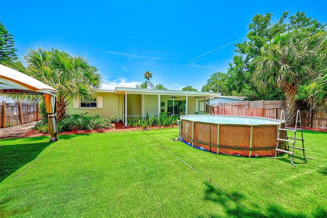 14079 VICTORIA ROAD, Largo, FL 33774