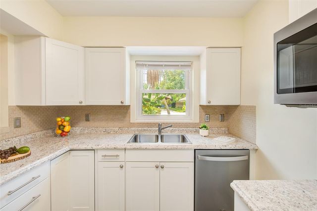 14079 VICTORIA ROAD, Largo, FL 33774