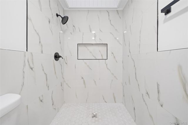 4 Julie Lane, Selden, NY 11784