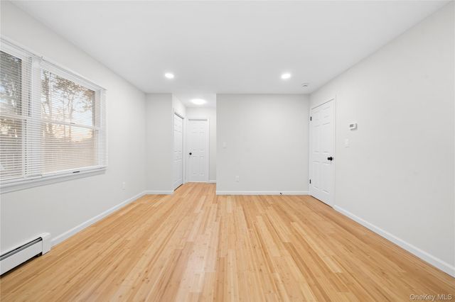 4 Julie Lane, Selden, NY 11784