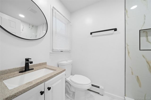 4 Julie Lane, Selden, NY 11784