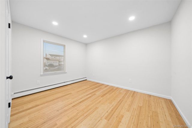 4 Julie Lane, Selden, NY 11784