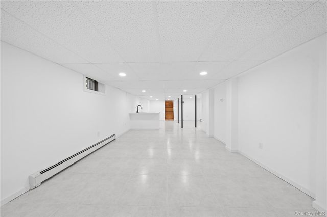 4 Julie Lane, Selden, NY 11784