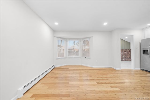 4 Julie Lane, Selden, NY 11784