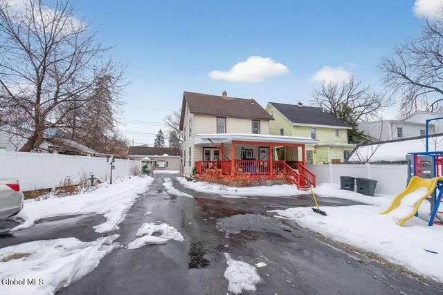 15 Manchester Road, Schenectady, NY 12304