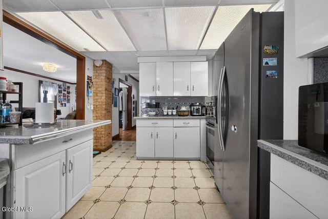 15 Manchester Road, Schenectady, NY 12304