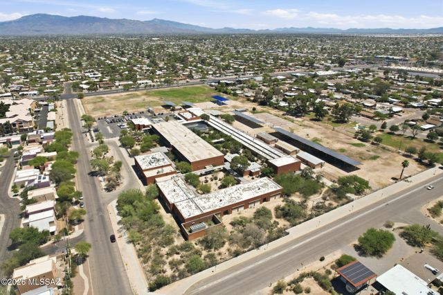 609 S Janet Avenue, Tucson, AZ 85711