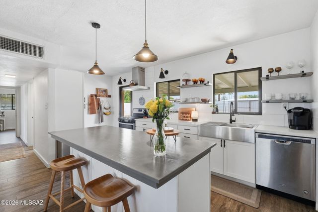 609 S Janet Avenue, Tucson, AZ 85711