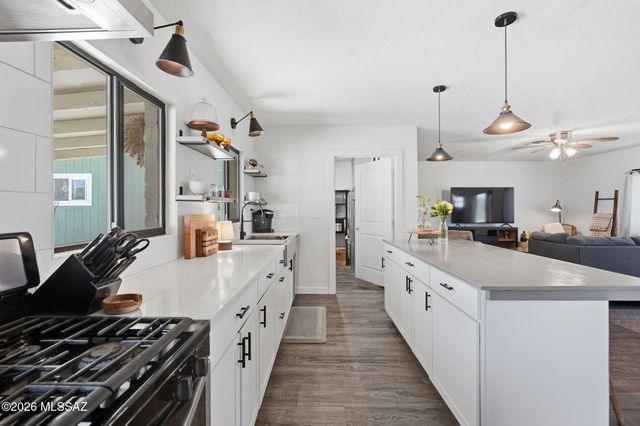 609 S Janet Avenue, Tucson, AZ 85711