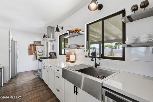 609 S Janet Avenue, Tucson, AZ 85711