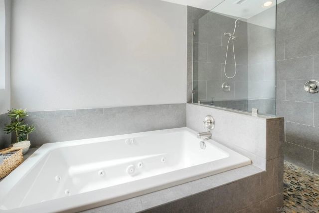 17240 Cuvee Ct, Poway, CA 92064