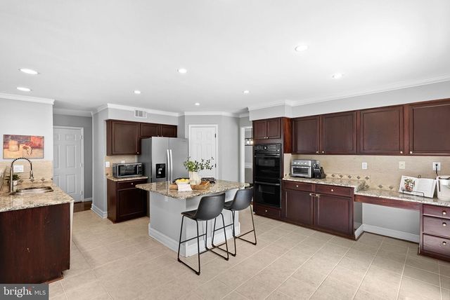 20358 FLUSHING MEADOWS CT, Ashburn, VA 20147