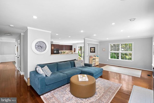 20358 FLUSHING MEADOWS CT, Ashburn, VA 20147