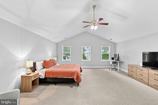 20358 FLUSHING MEADOWS CT, Ashburn, VA 20147