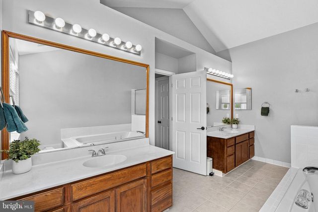 20358 FLUSHING MEADOWS CT, Ashburn, VA 20147