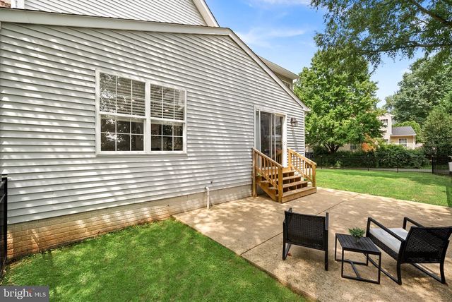 20358 FLUSHING MEADOWS CT, Ashburn, VA 20147