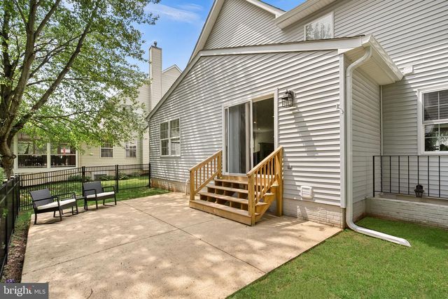20358 FLUSHING MEADOWS CT, Ashburn, VA 20147