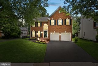 20358 FLUSHING MEADOWS CT, Ashburn, VA 20147