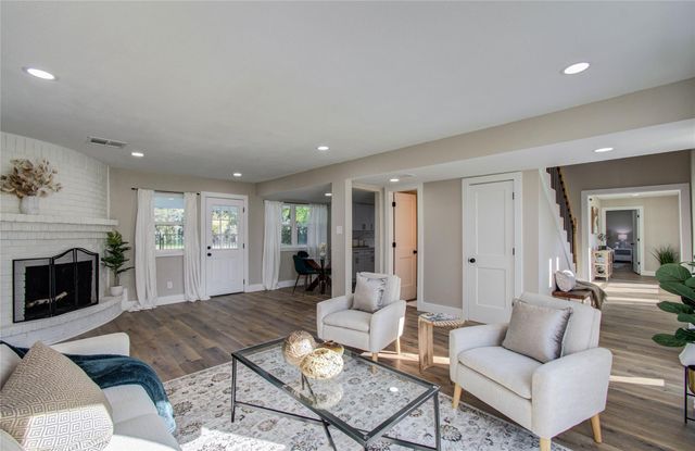 5301 Ryan Acres Drive, Pearland, TX 77584