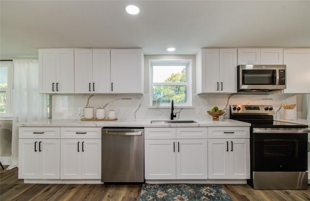 5301 Ryan Acres Drive, Pearland, TX 77584